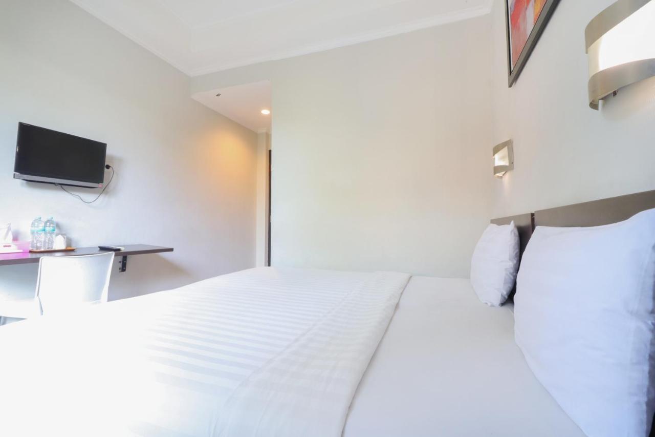 Urbanview Hotel Grand Malabar Bandung Buitenkant foto
