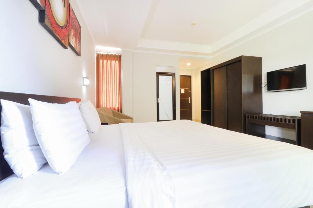 Urbanview Hotel Grand Malabar Bandung Buitenkant foto