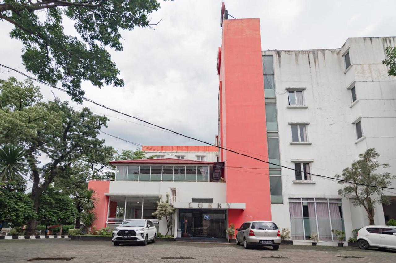 Urbanview Hotel Grand Malabar Bandung Buitenkant foto