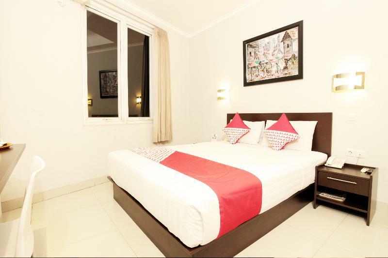 Urbanview Hotel Grand Malabar Bandung Buitenkant foto